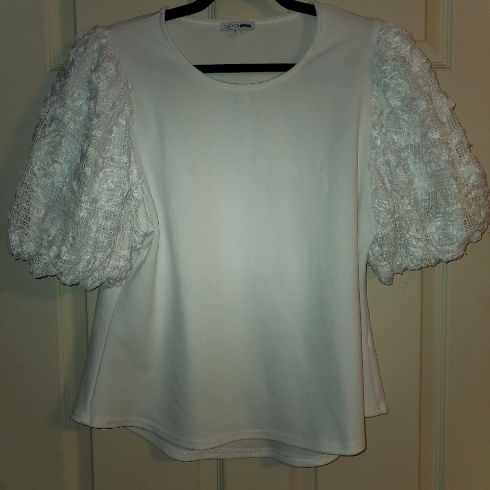 1xl white lace puffy sleeve top